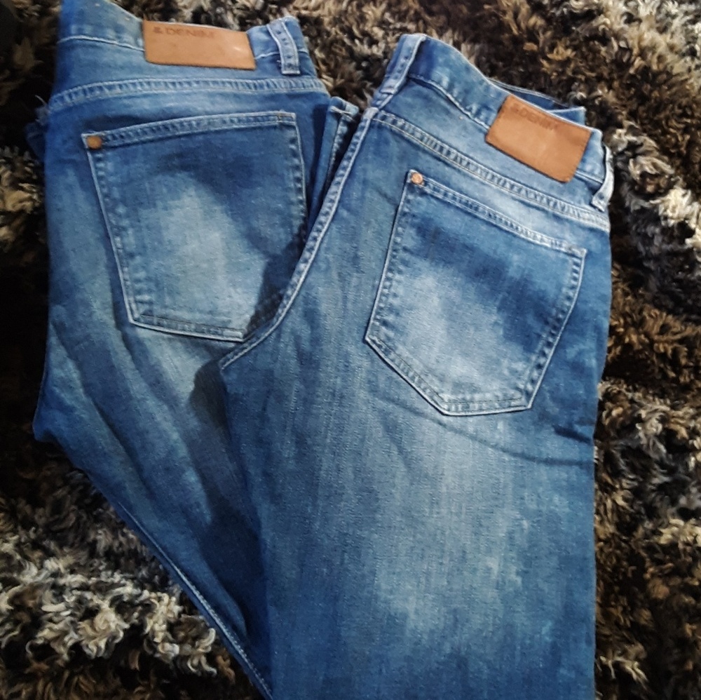 Jeans - Picture 2 of 4